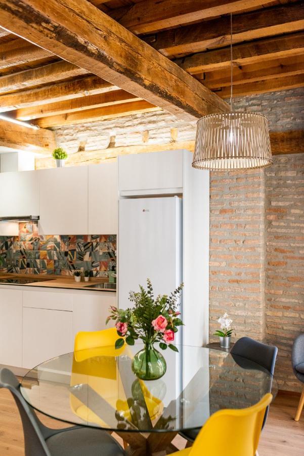 Apartment Wekey Homes Granada, Mesones